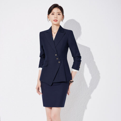 ชุดสูททำงานผู้หญิงสีนำ้เงินปกป้านแต่งกระดุมเรียงแขนยาวมาพร้อมกระโปรง